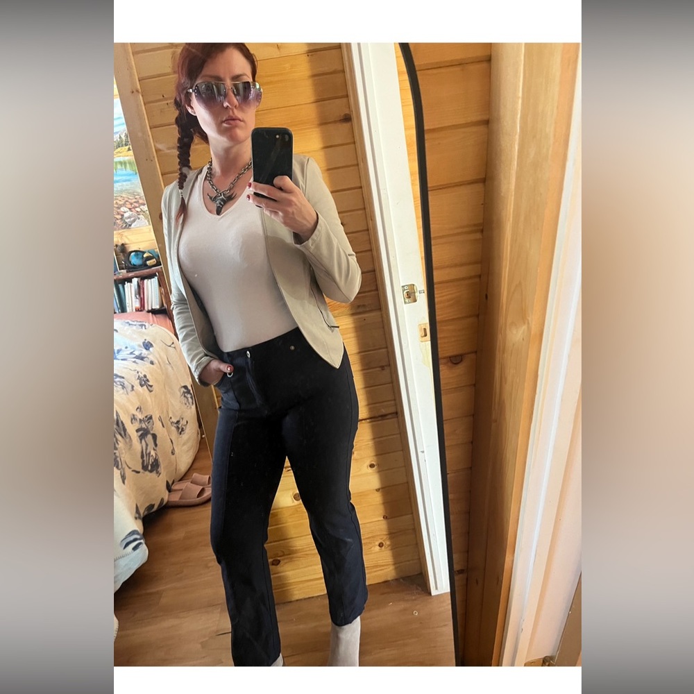 Meet your Posher, Victoria